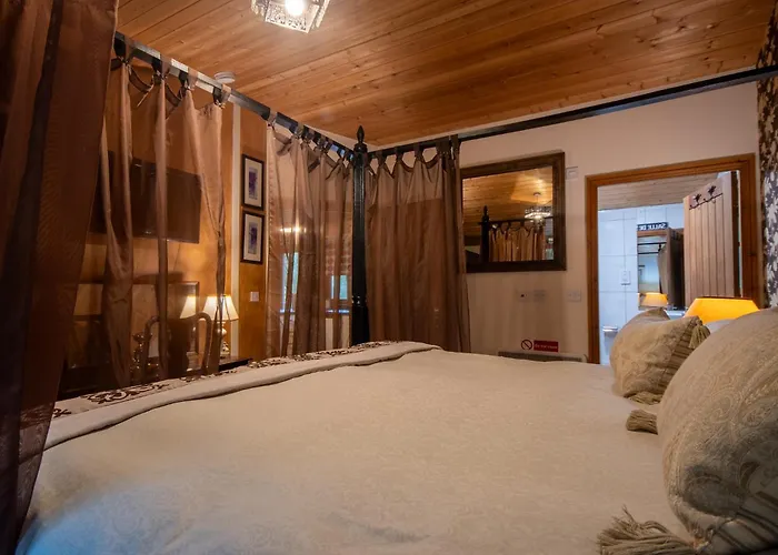 Argente - Still Rabbit - Hot Tub - Yorkshire Villa