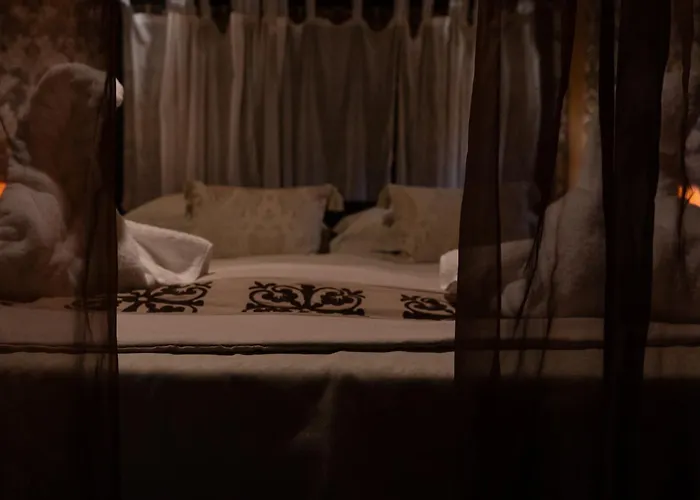 Argente - Still Rabbit - Hot Tub - Yorkshire * Selby