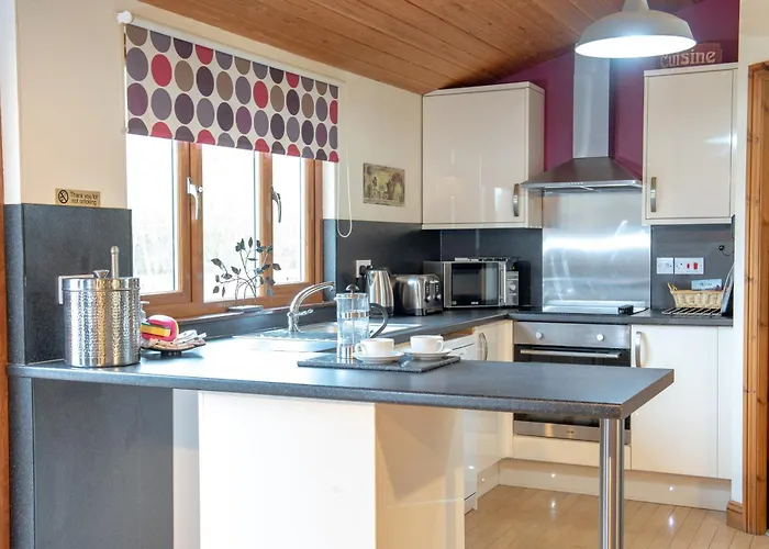 Willa Argente - Still Rabbit - Hot Tub - Yorkshire Selby